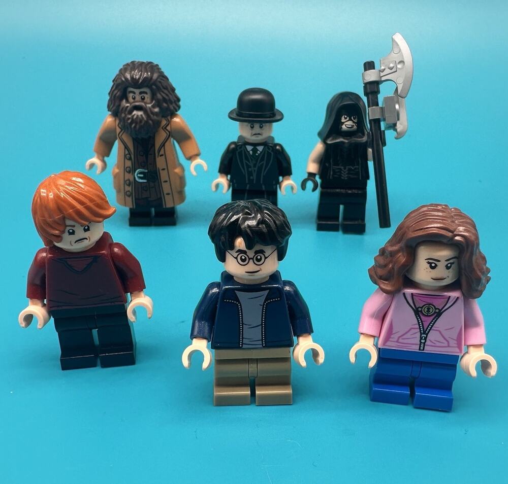 Lego Mini Figures From Harry Potter Hagrid's Hut Buckbeak's Rescue 75947